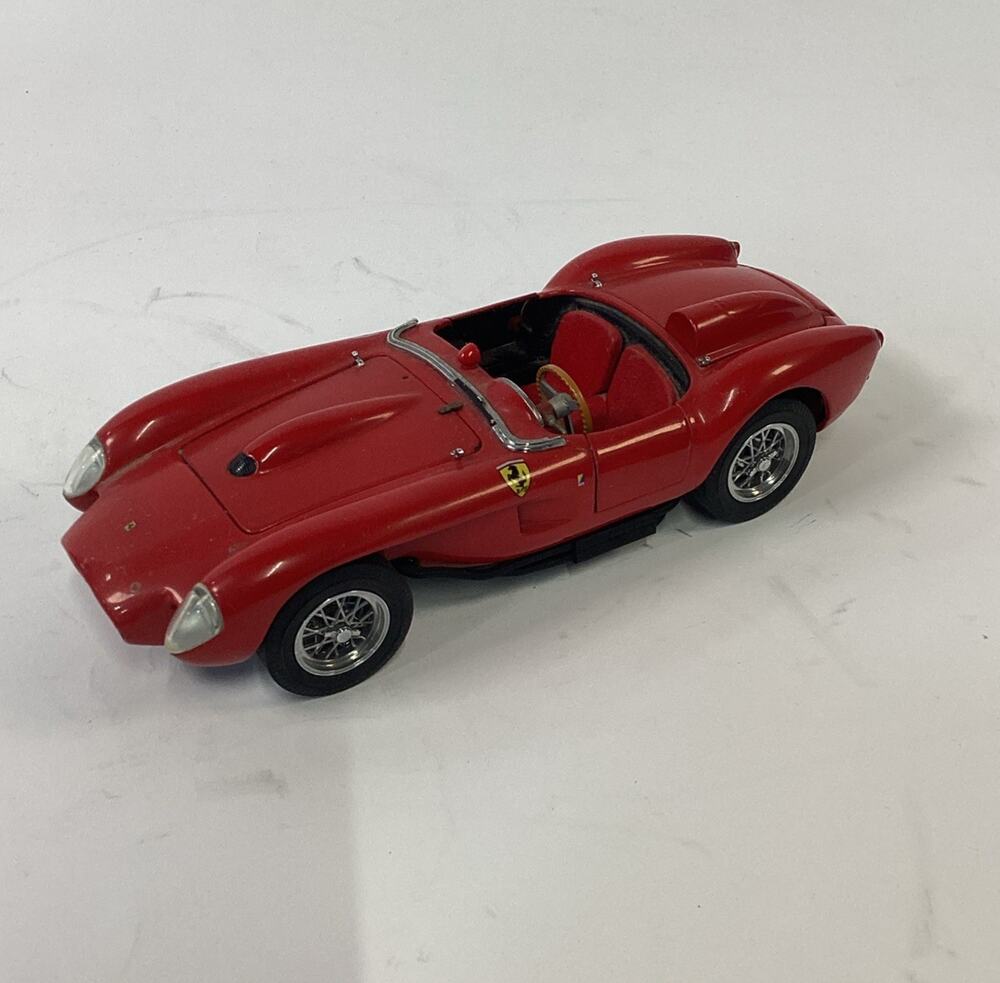 Danbury Mint 1958 FERRARI 250 TESTA ROSSA 1:24 Precision